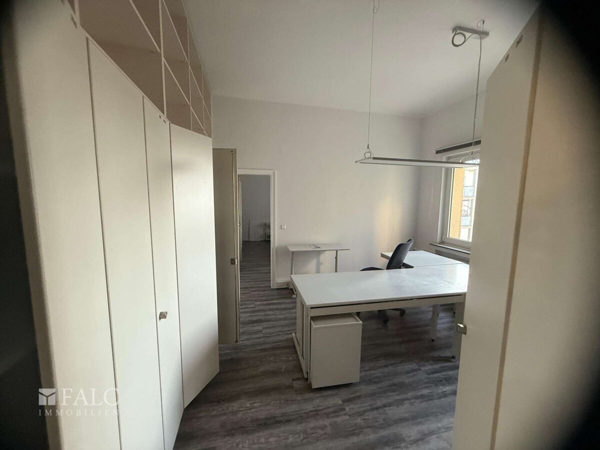 Büro 2