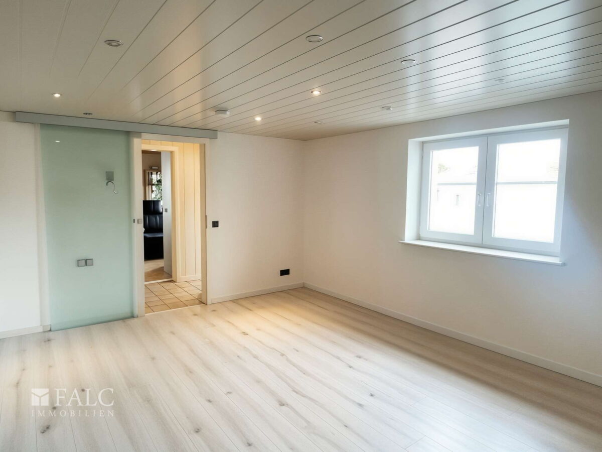 Zimmer EG.jpg - (KI generiert)