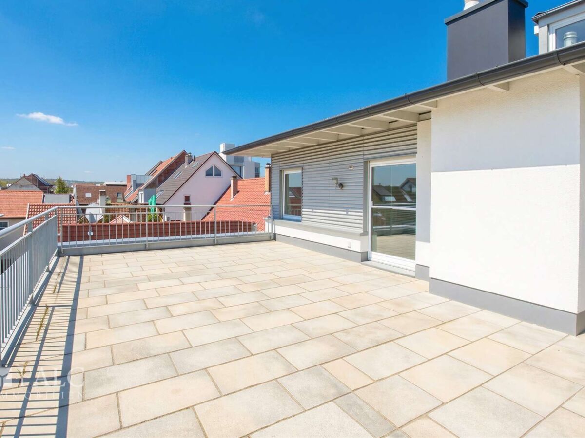 Dachterrasse - (KI generiert)