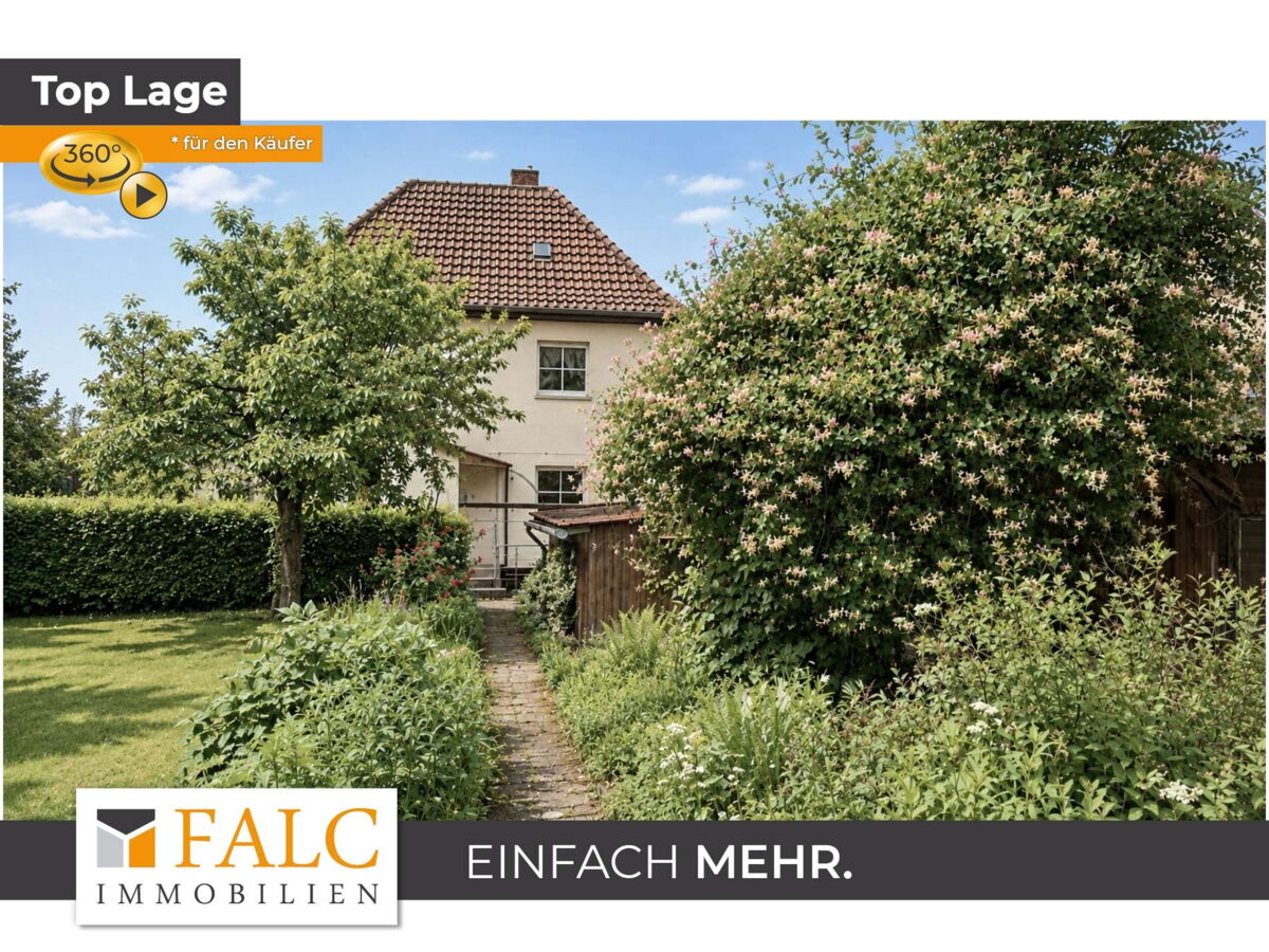 Garten mit Blick auf Haus 