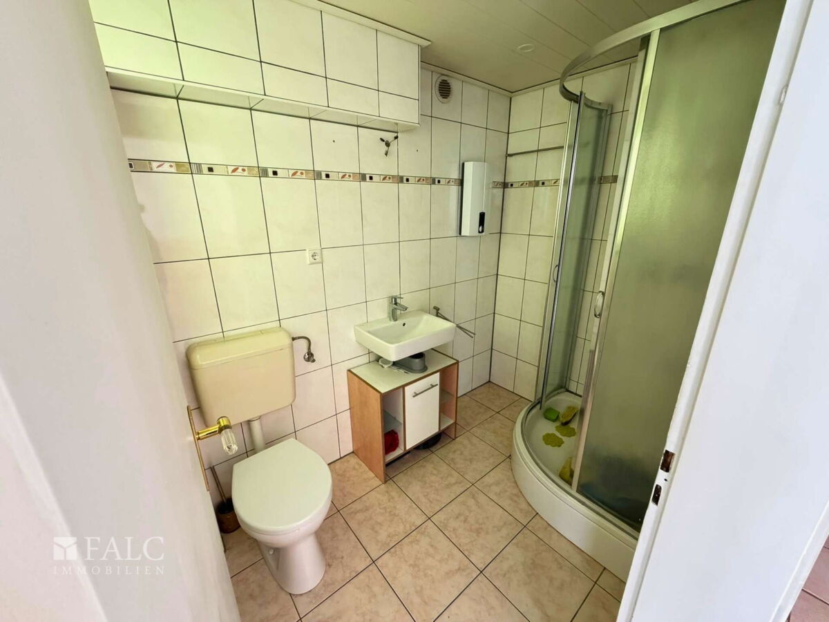 Badezimmer im Erdgeschoss