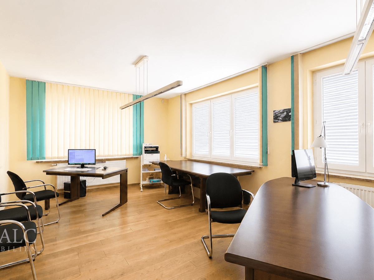 Büro 6