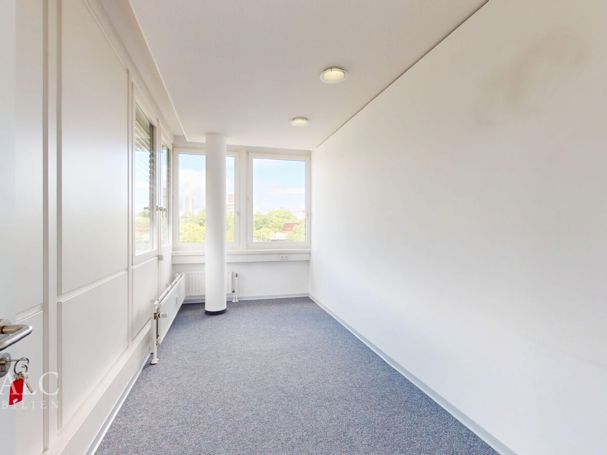 Büro 4