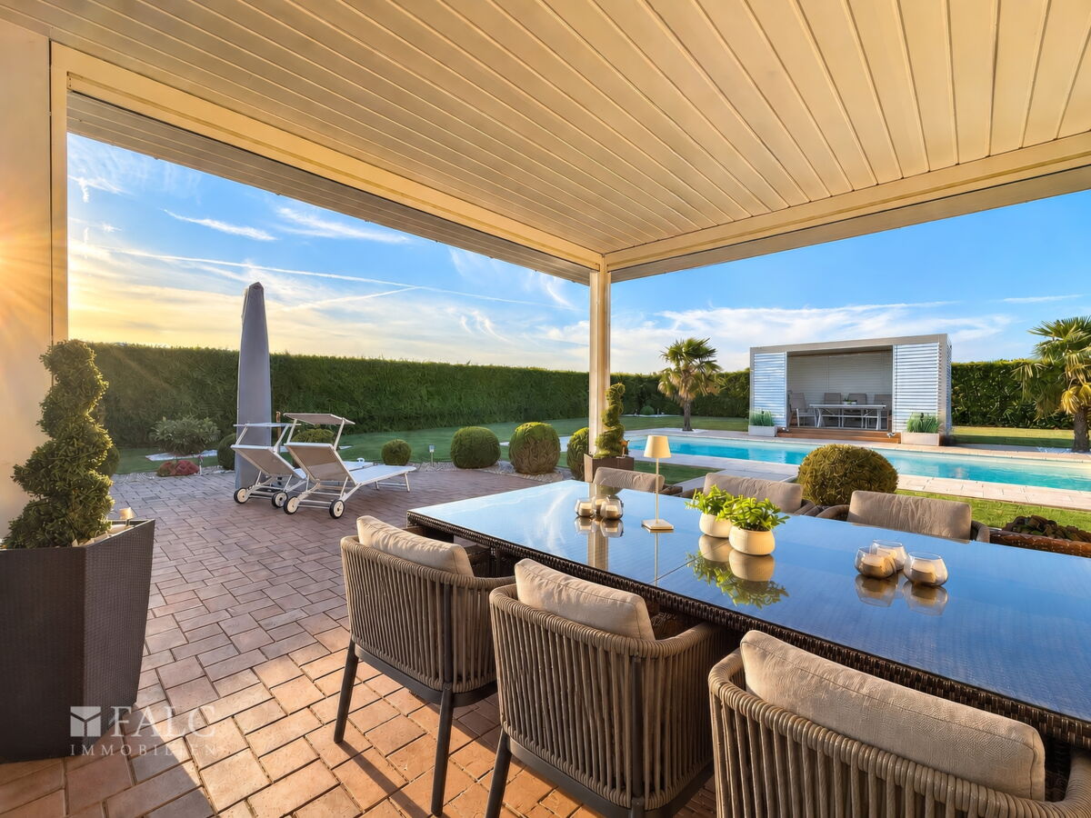 Überdachte Terrasse