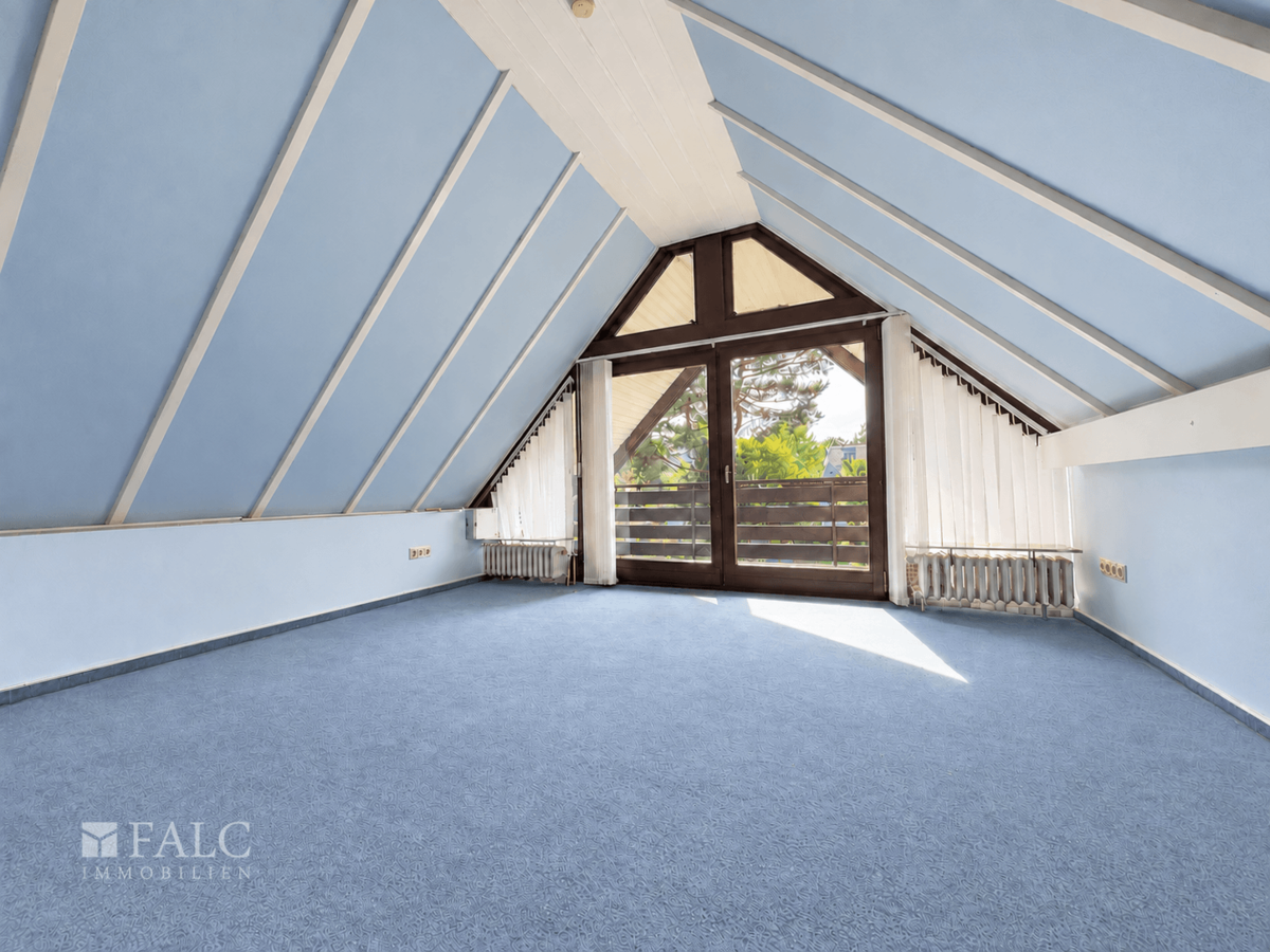 Schlafzimmer mit Balkon