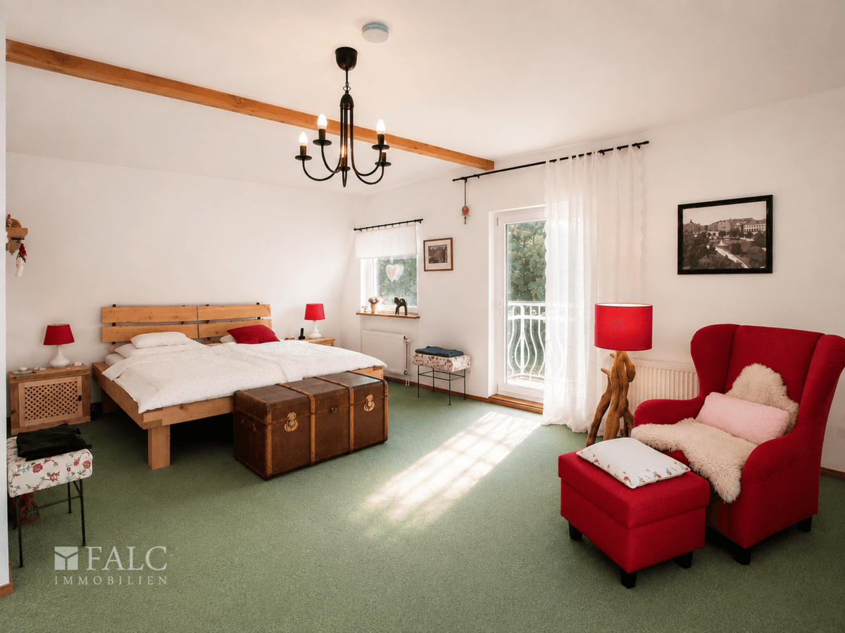 Schlafzimmer DG mit Balkon