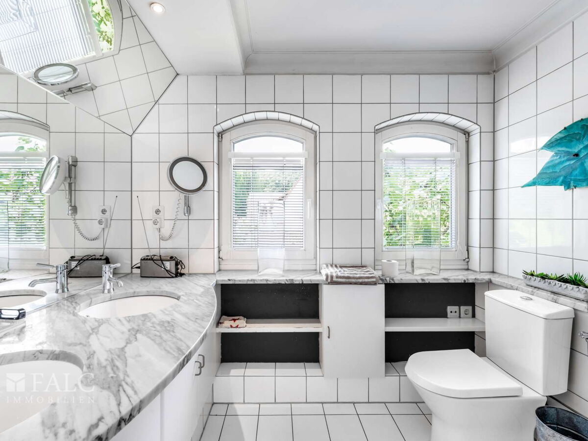Badezimmer II - Obergeschoss
