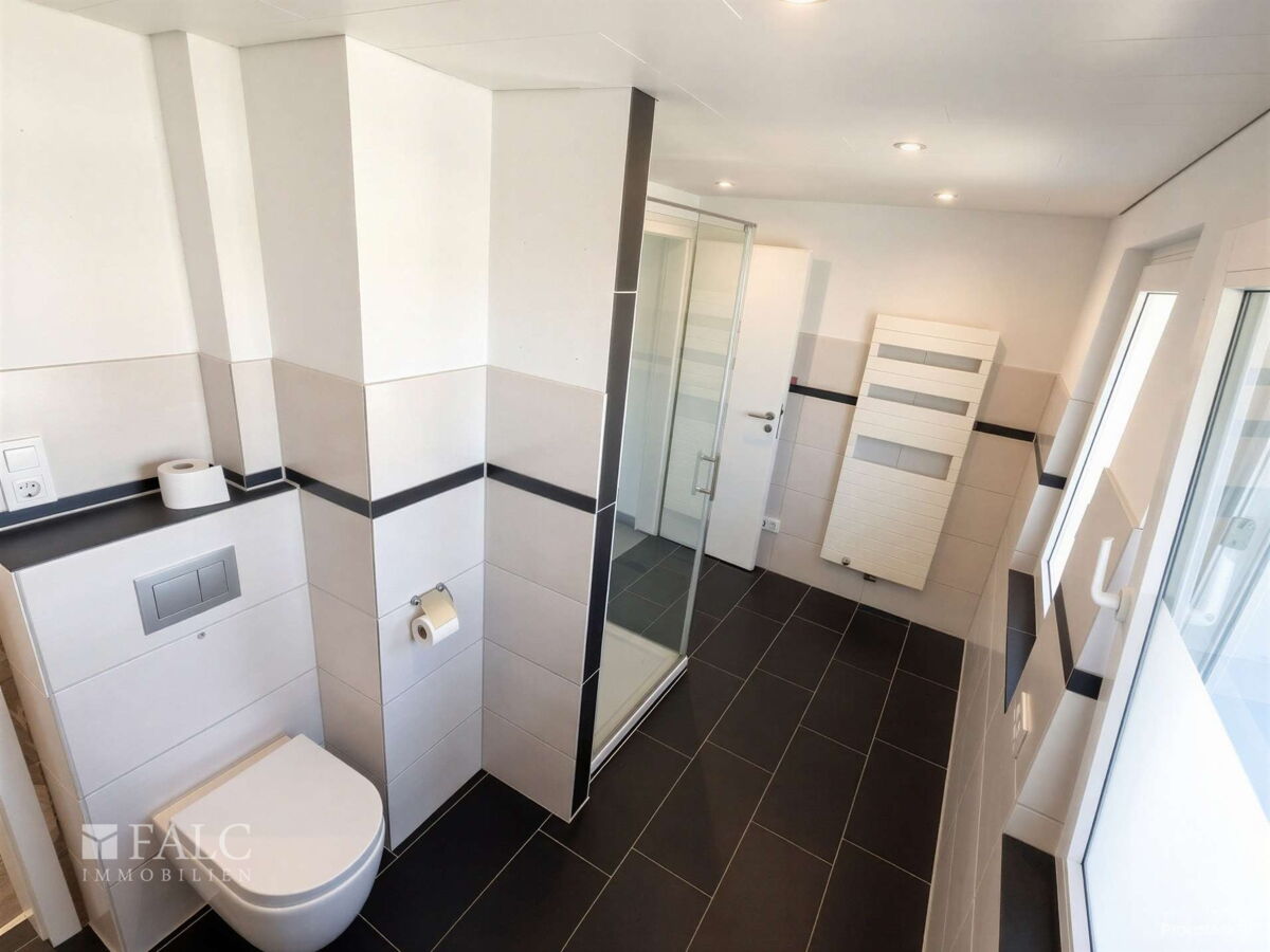Badezimmer Ansicht 4