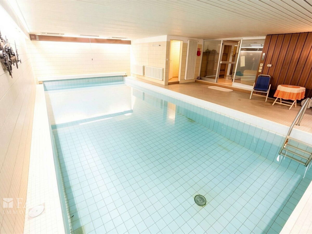 Schwimmbad UG