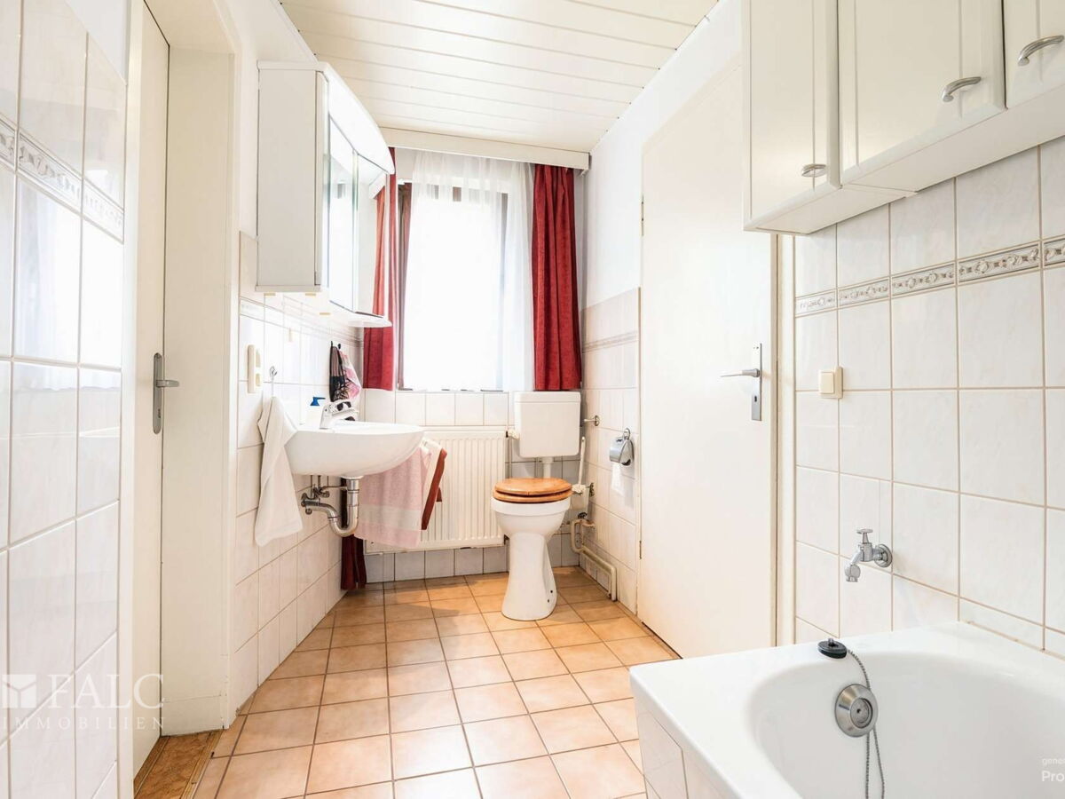 Badezimmer - (KI generiert)