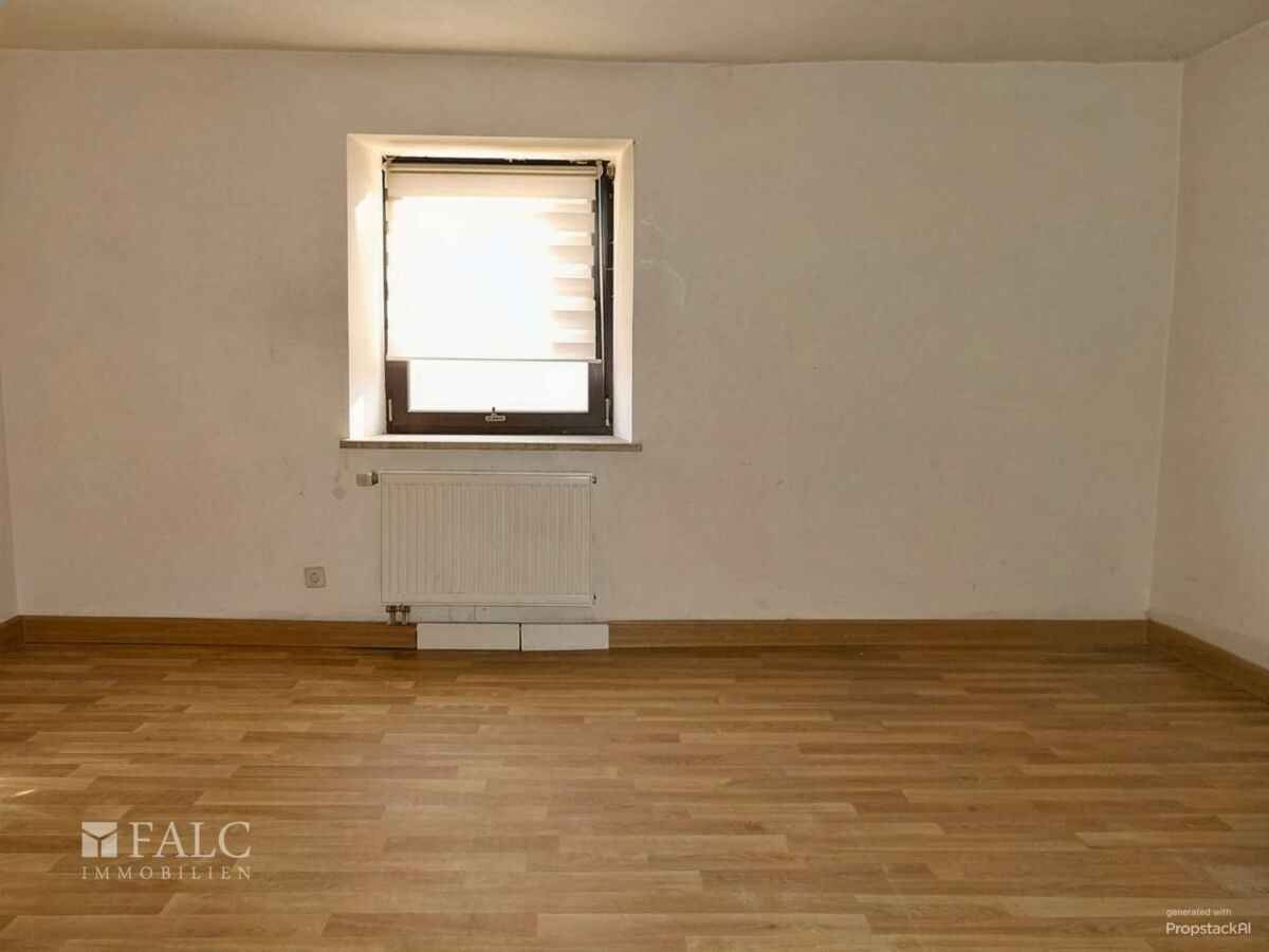 1. OG: Schlafzimmer-KI geleert