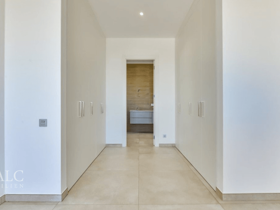 FlurFlur / Treppenhaus / Hallway / Stairwell / Pasillo / Escalera