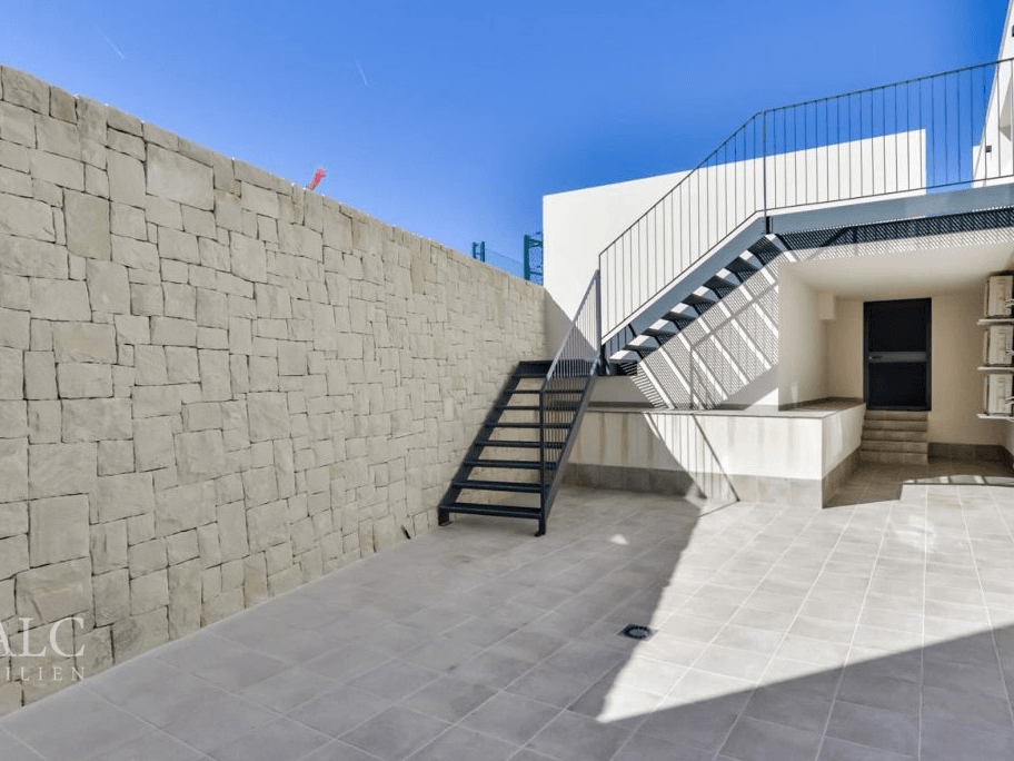 Dachterrasse / Solarium / Rooftop terrace / Solarium / Terraza en la azotea / Solárium