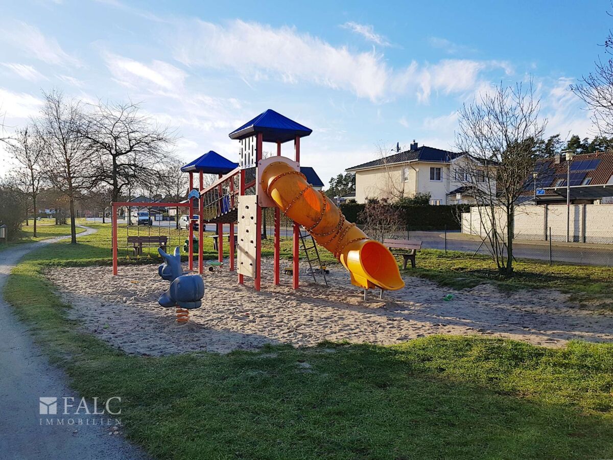 Spielplatz in der Siedlung