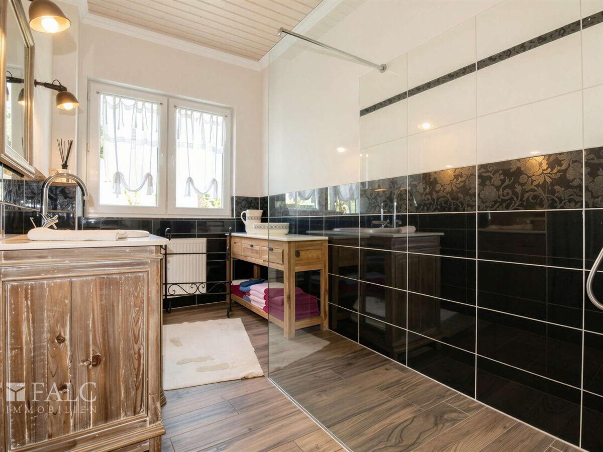 Badezimmer Erdgeschoss
