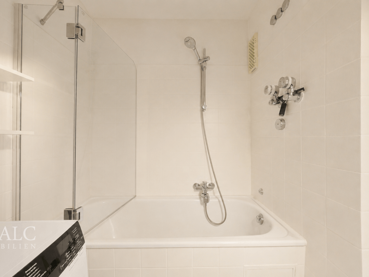 Wohnung Mitte Badezimmer 1_1