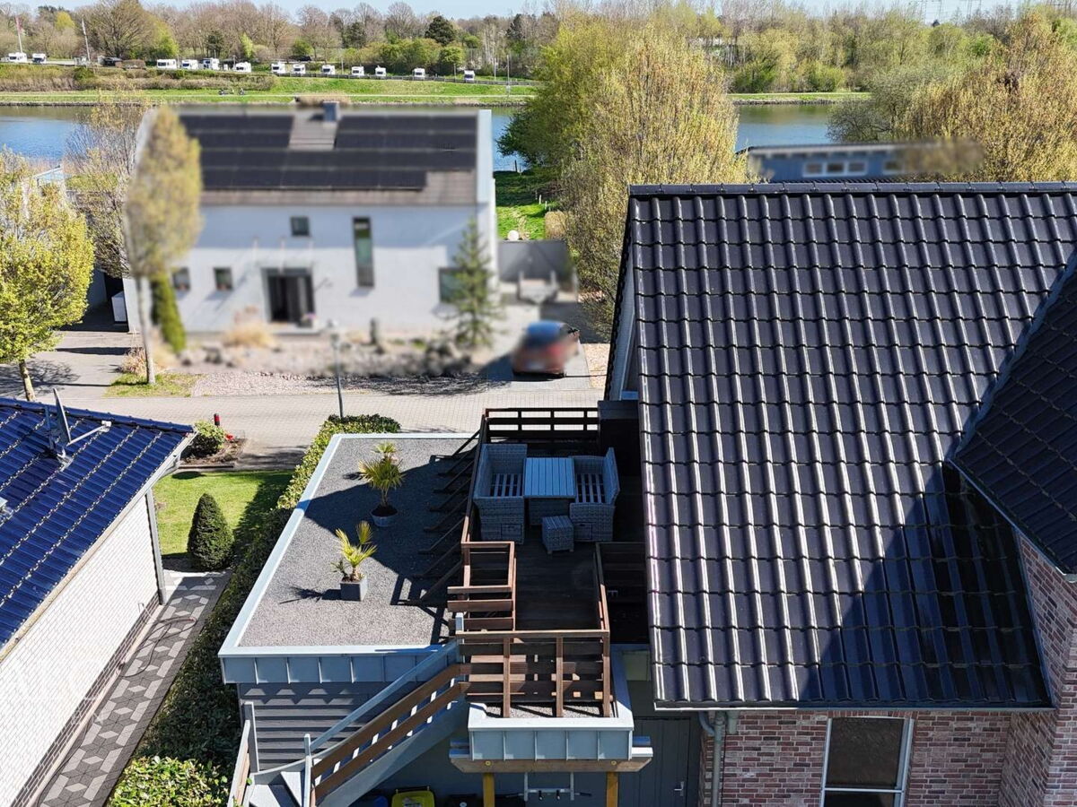 Dachterrasse mit Kanalblick