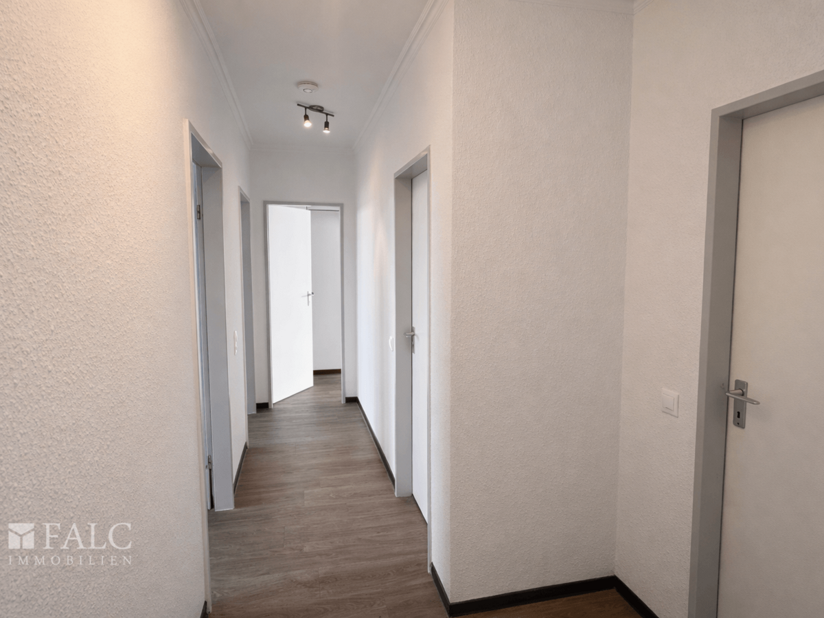 Fluransicht von der Haustür aus