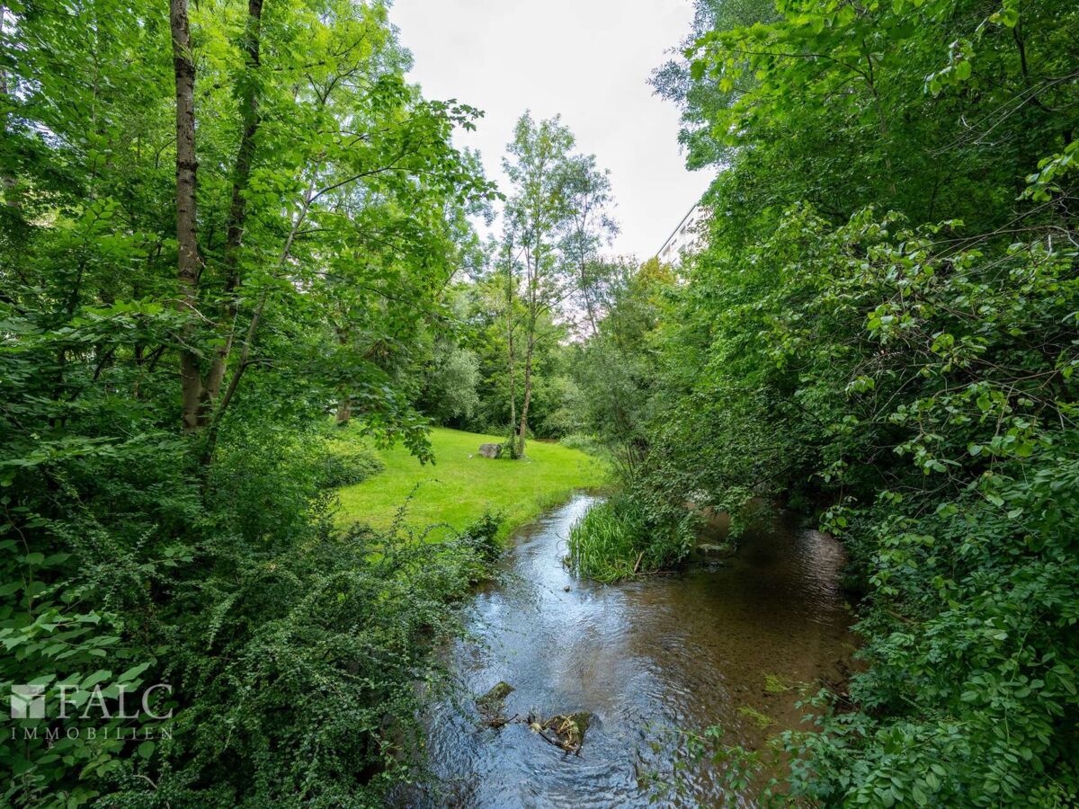 Parkanlage Bachlauf