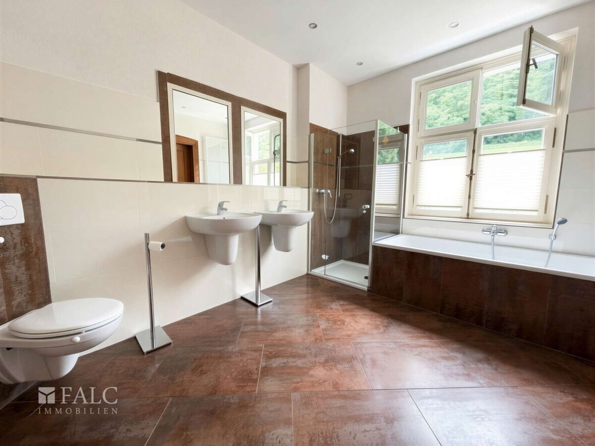 Badezimmer EG