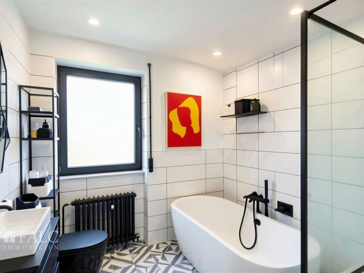 Badezimmer OG - (Beispiel KI generiert)