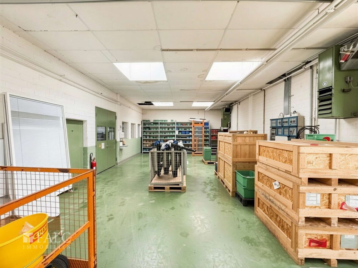 Lager - (KI generiert)
