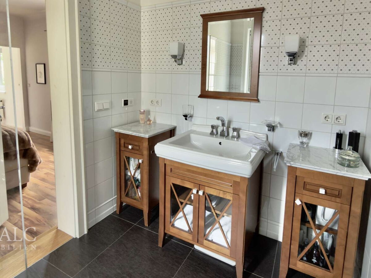 Badezimmer im EG 