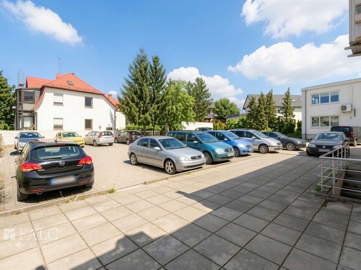 Parkplätze - seitlich