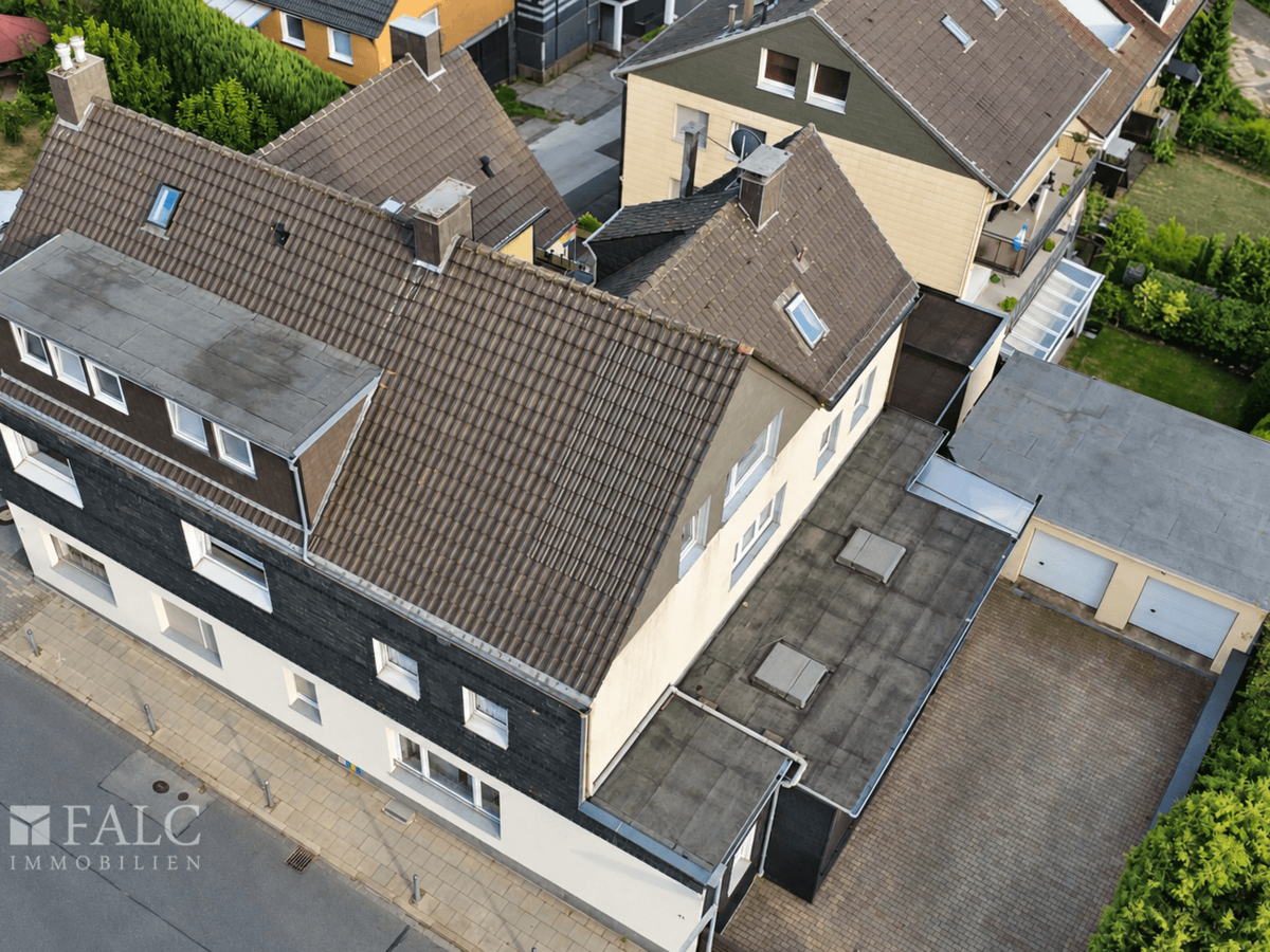 Drohne Fassadenansicht rechts