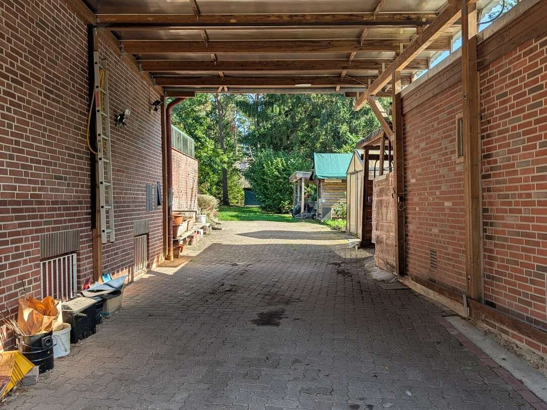 Carport mit Wohnmobilhöhe