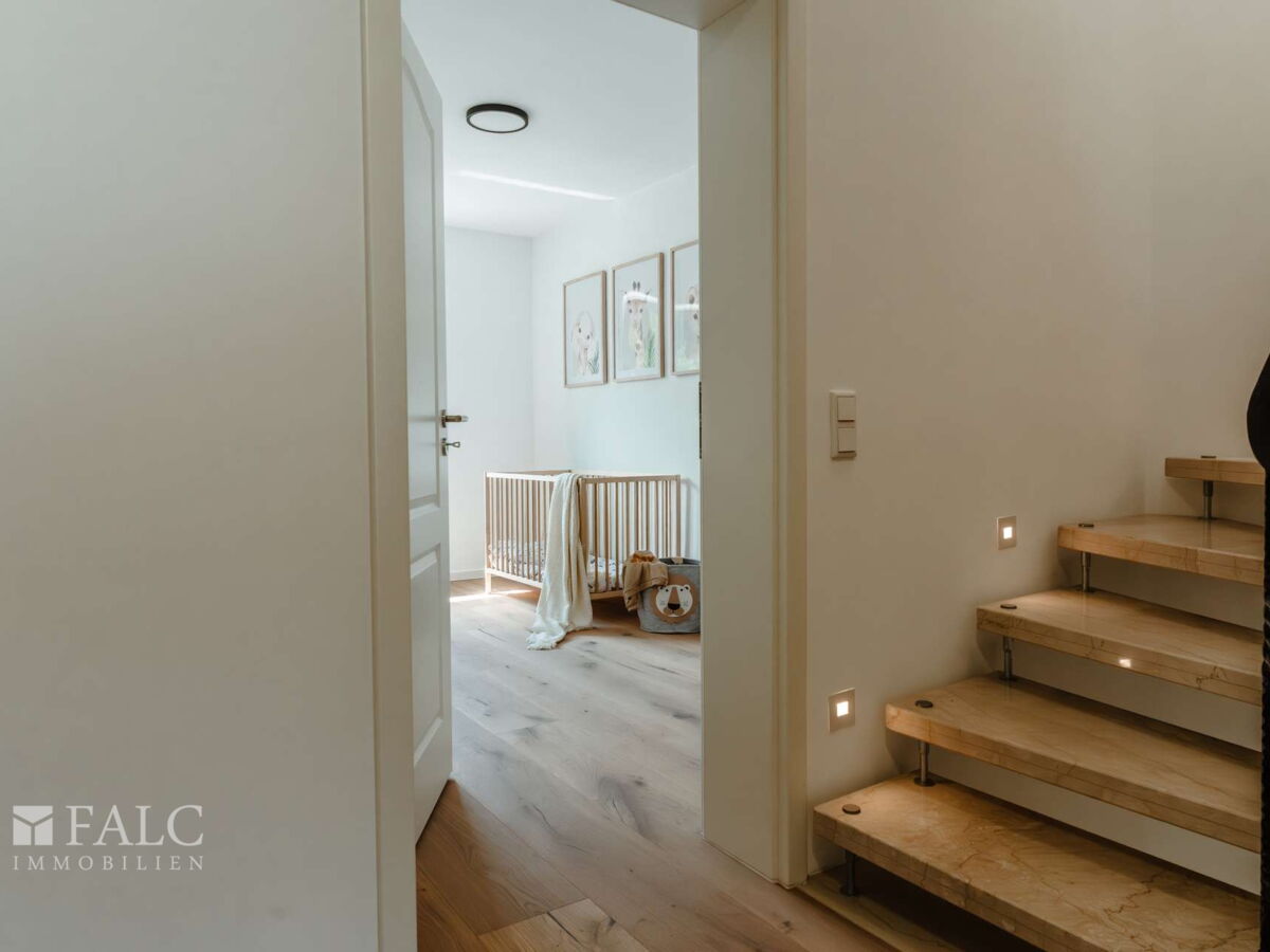 Flur mit Treppe