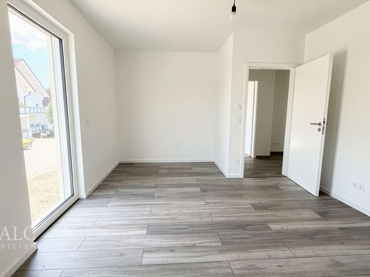 Zimmer 2 EG