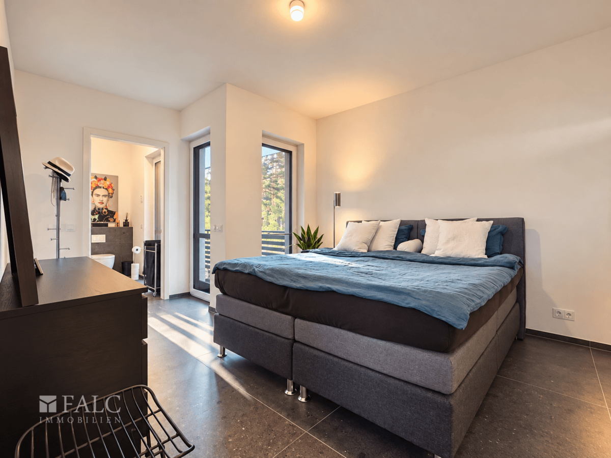 Schlafzimmer 1