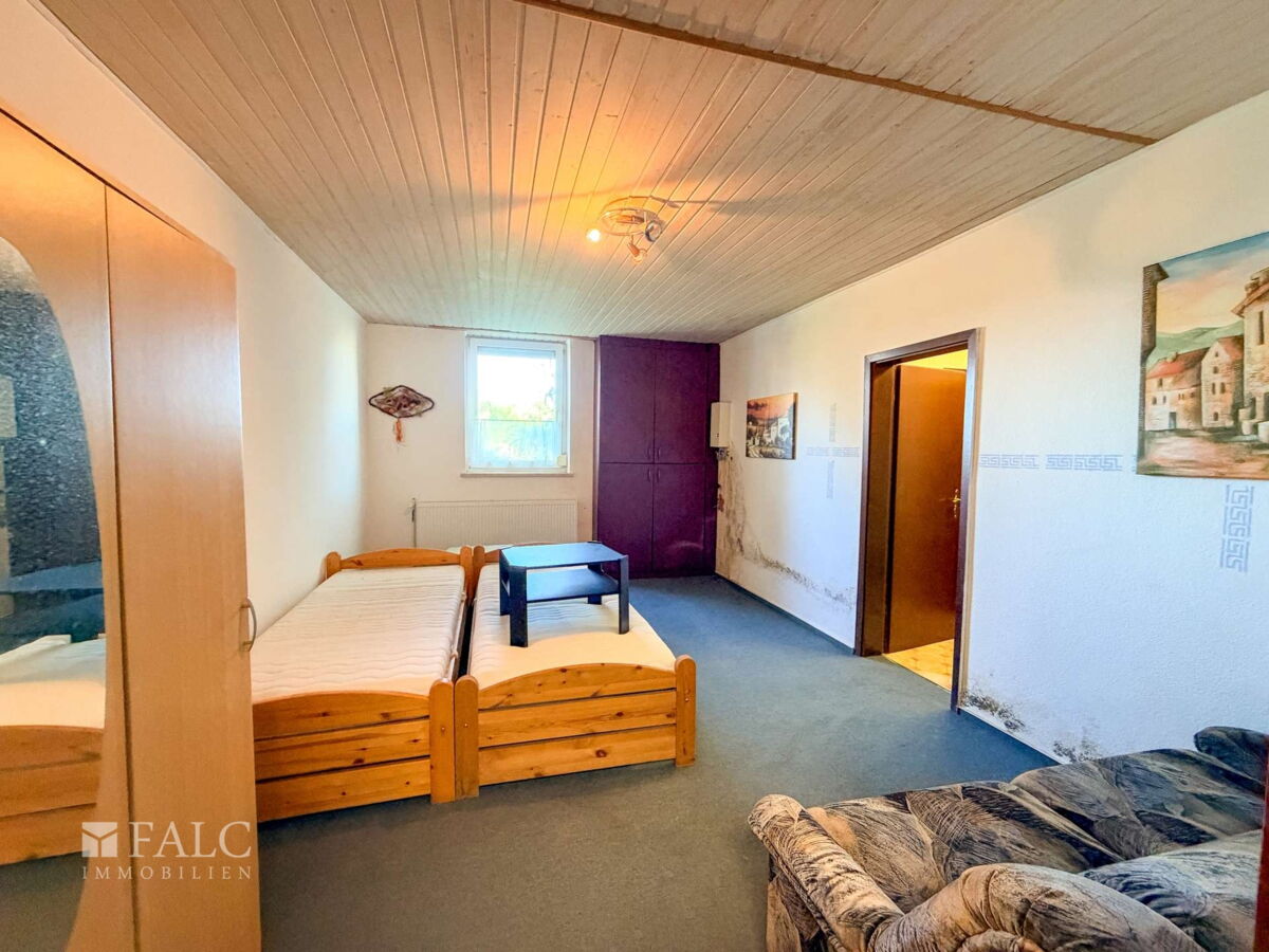 Wohnung hinter Festsaal
