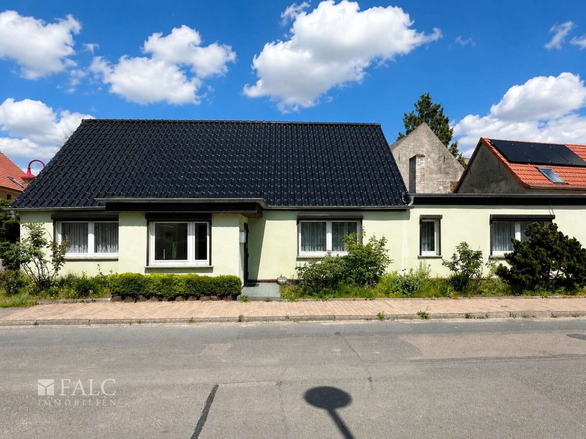 Wohnhaus Frontansicht
