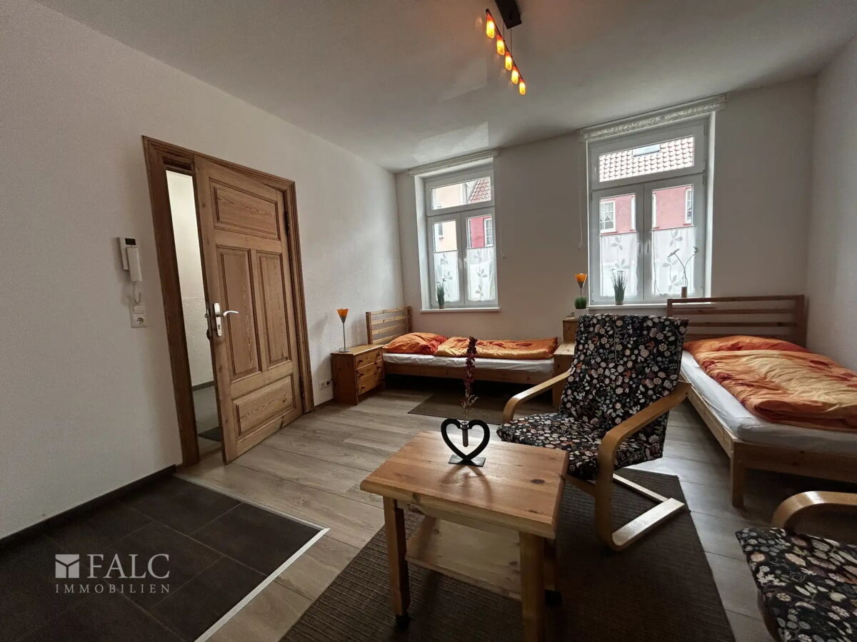 Wohnzimmer Wohnung links