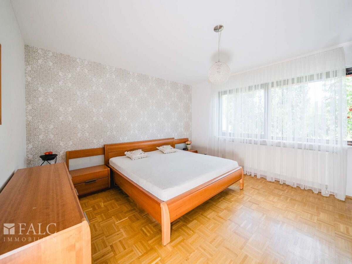 Schlafzimmer 1 EG