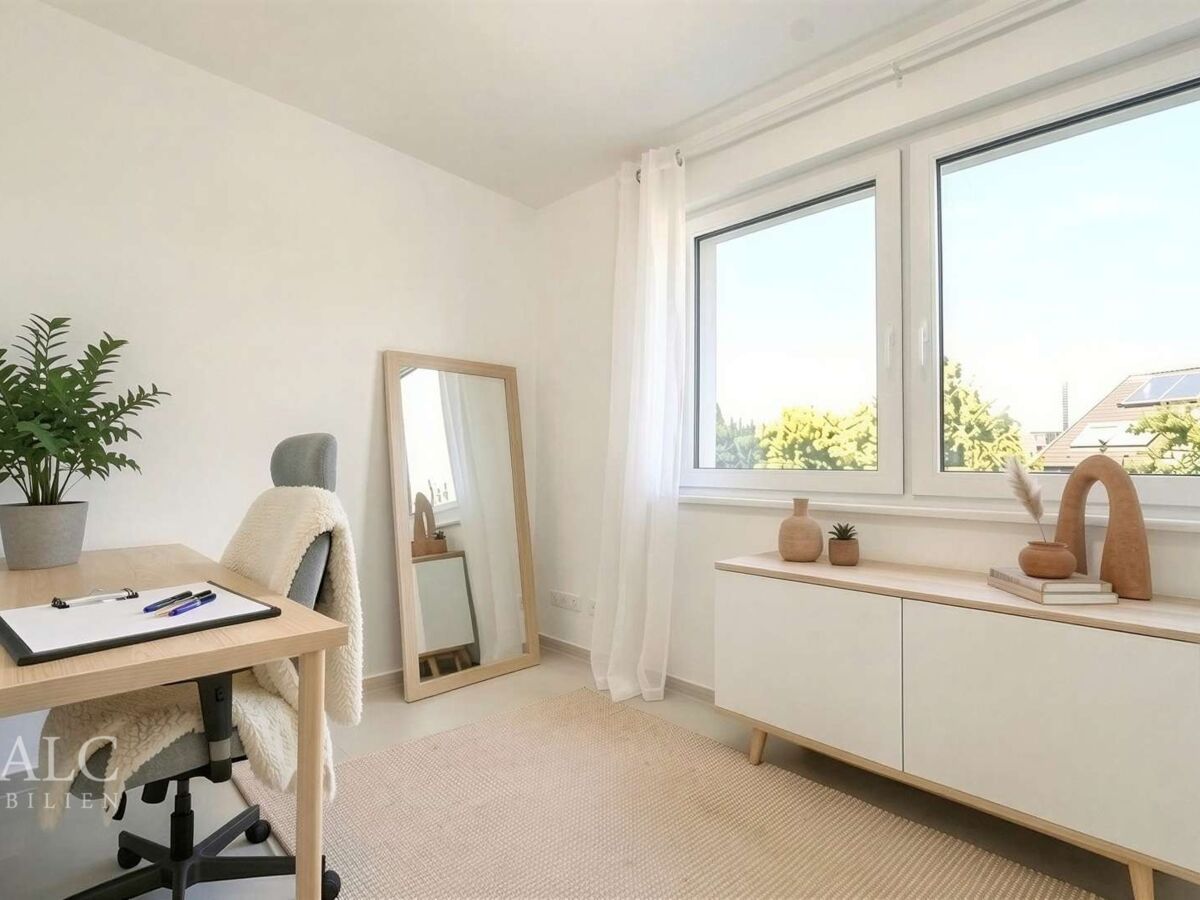 Büro im Erdgeschoss
