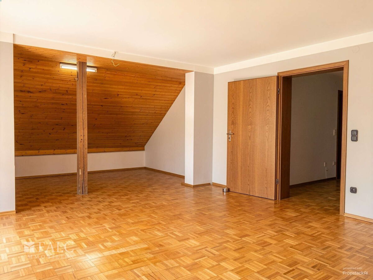 OG: Schlafzimmer 1 von 3, KI-bearbeitet