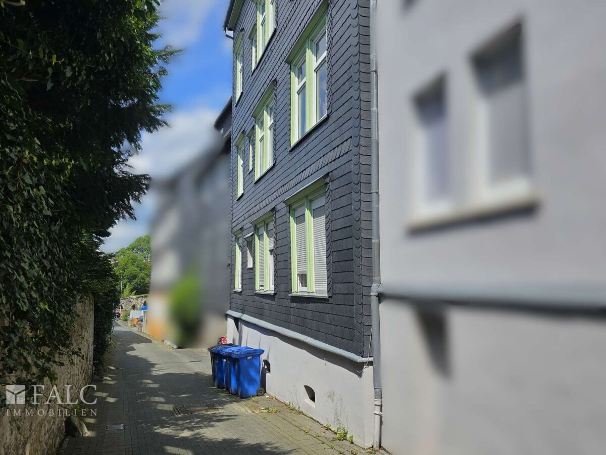 Hausrückseite 