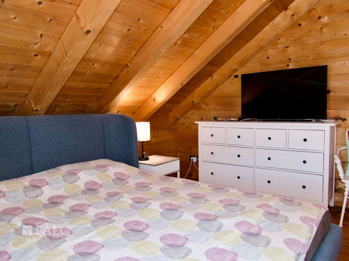 Schlafzimmer 2 von 3, Balkon