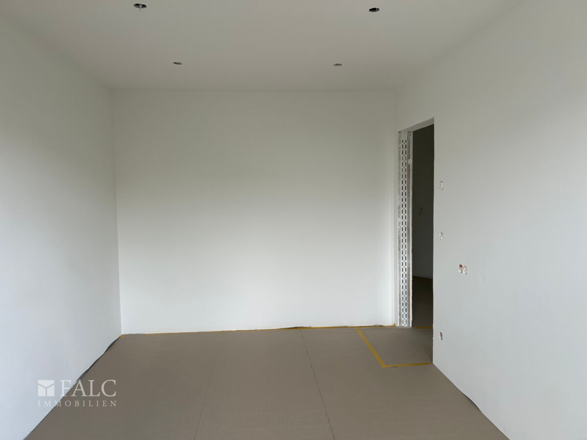 Schlafzimmer 1 mit Balkonzugang