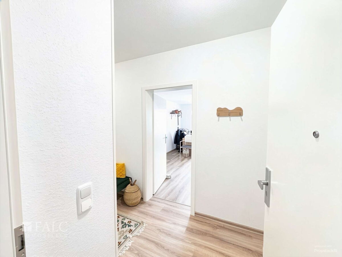 Korridor/ Eingangsbereich Wohnung - (KI generiert)