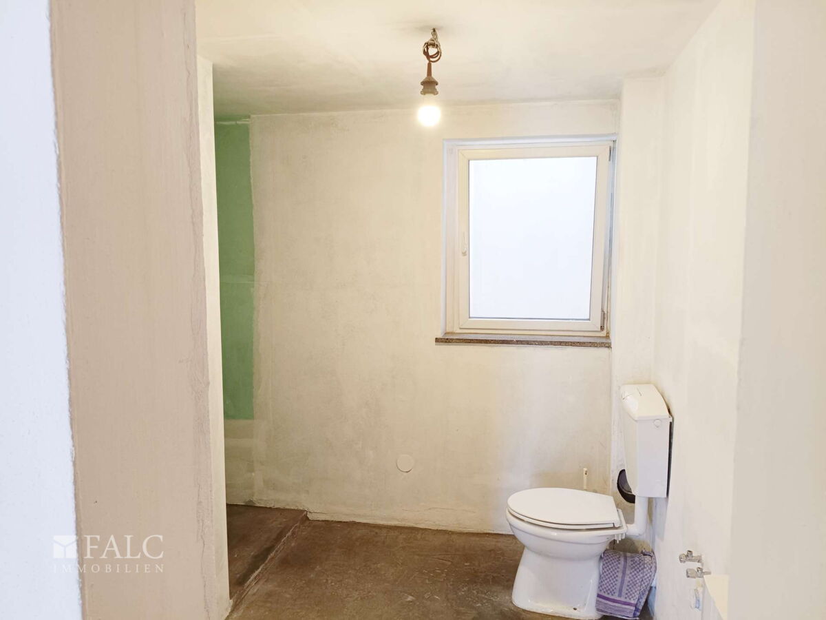  Badezimmer UG