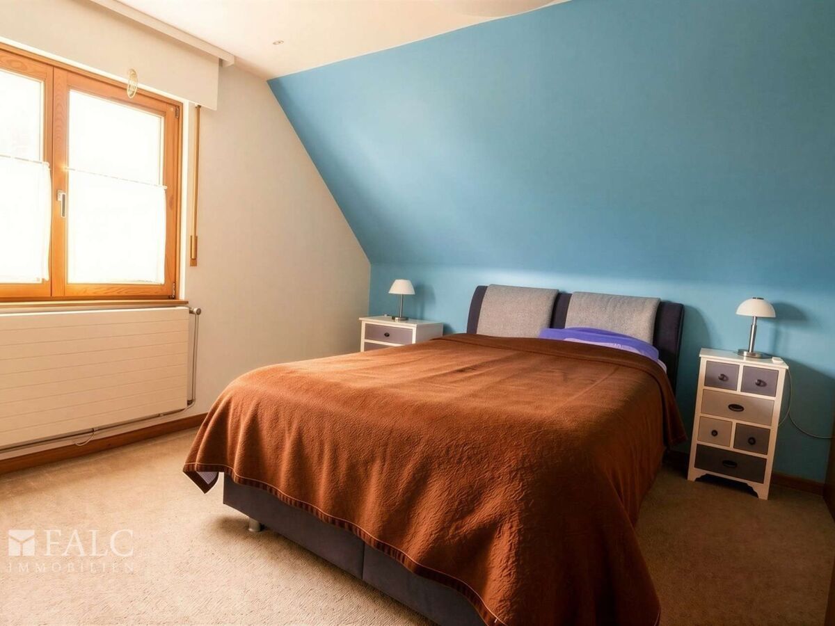 Schlafzimmer mit viel Stellflächen