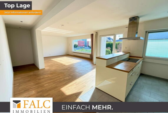 Wohnzimmer mit Küche