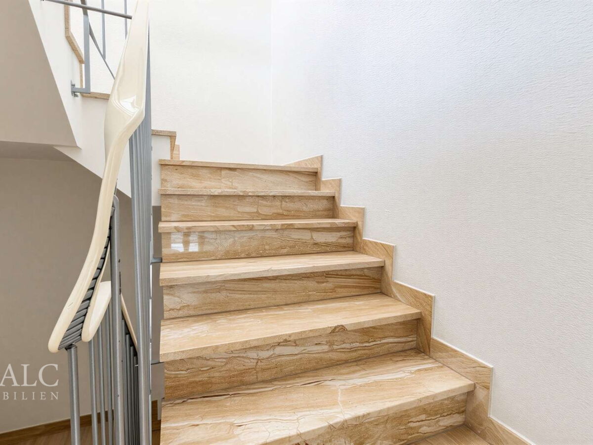 Treppe Richtung OG