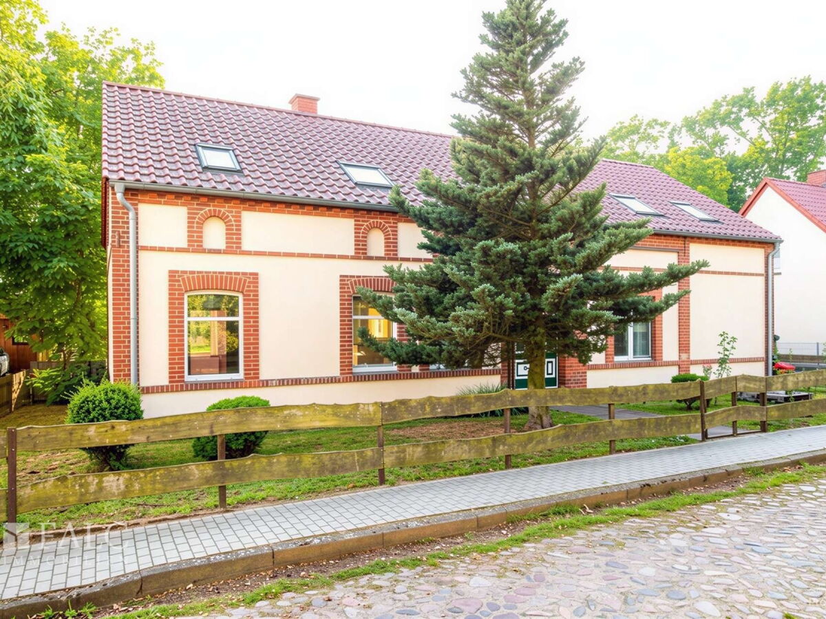 Außenansicht X