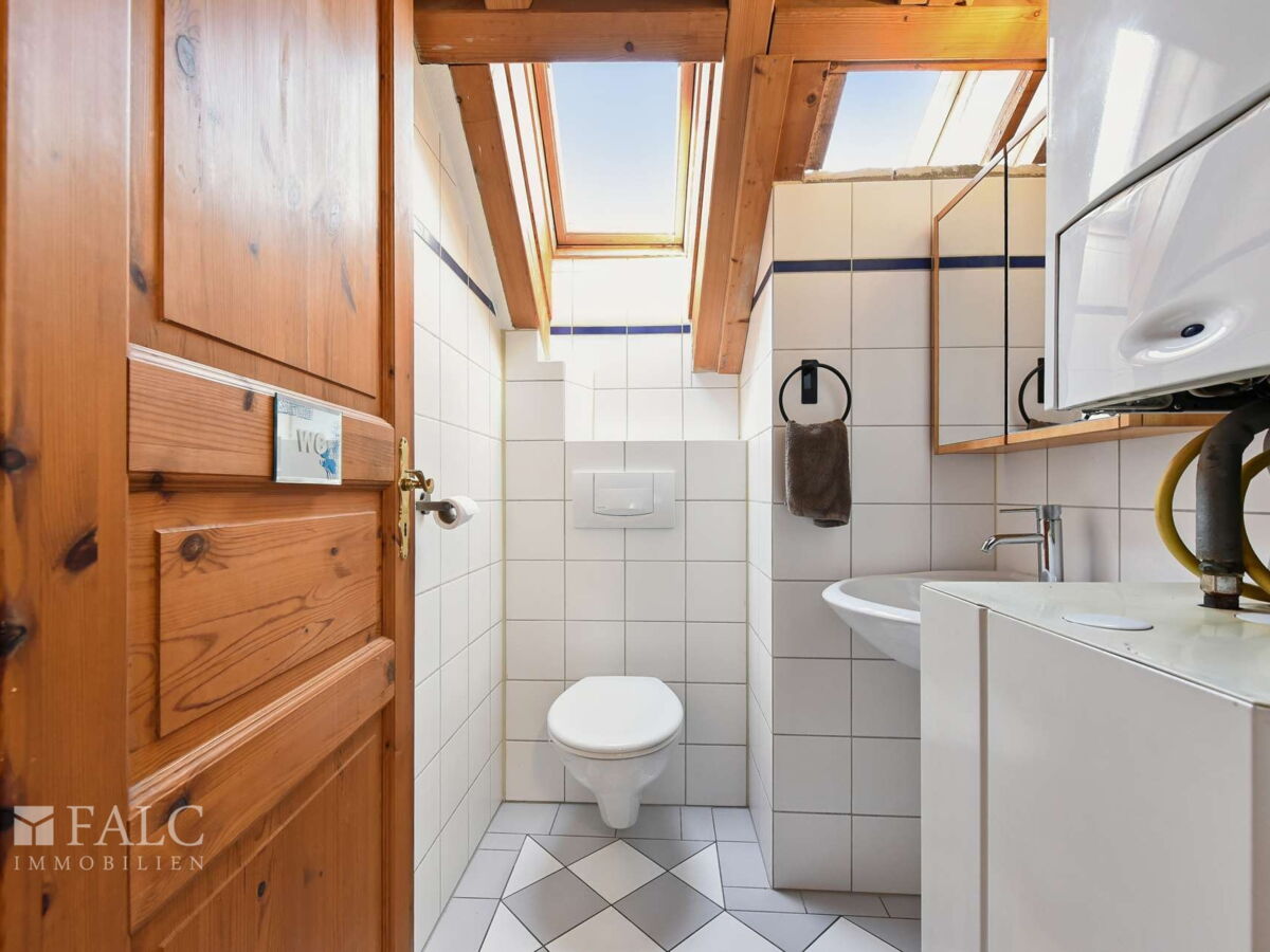 Separates Gäste-WC