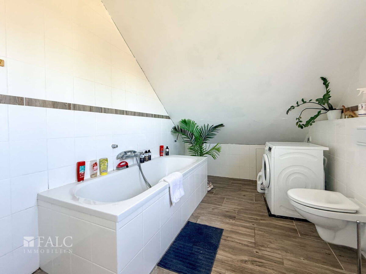 Badezimmer im Dachgeschoss
